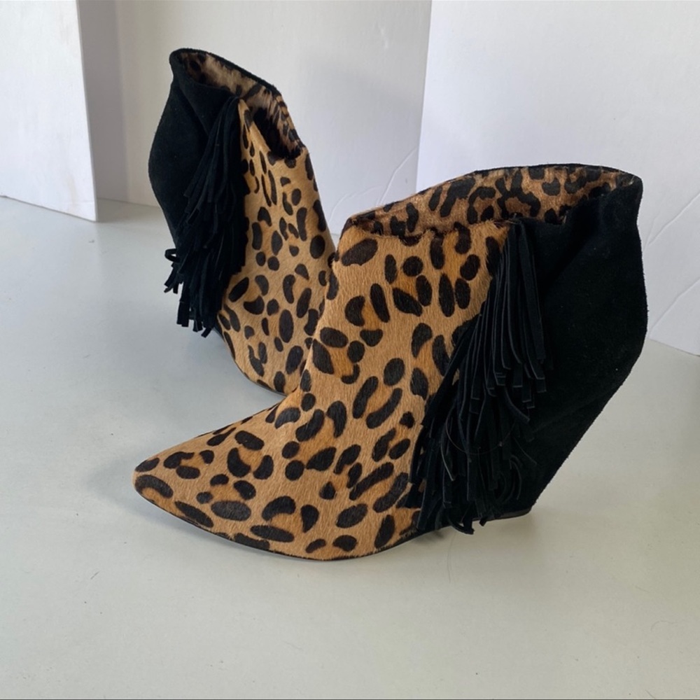 Betsey Johnson Leopard Calf Hair/Black Suede Fringed, 4” Wedge Bootie. Size 10
